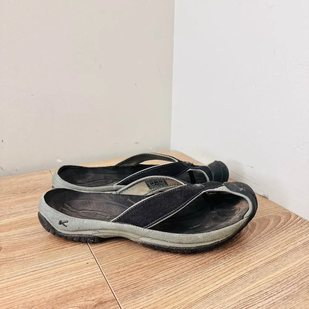 Keen Black Thong Sandals Men’s Size 9